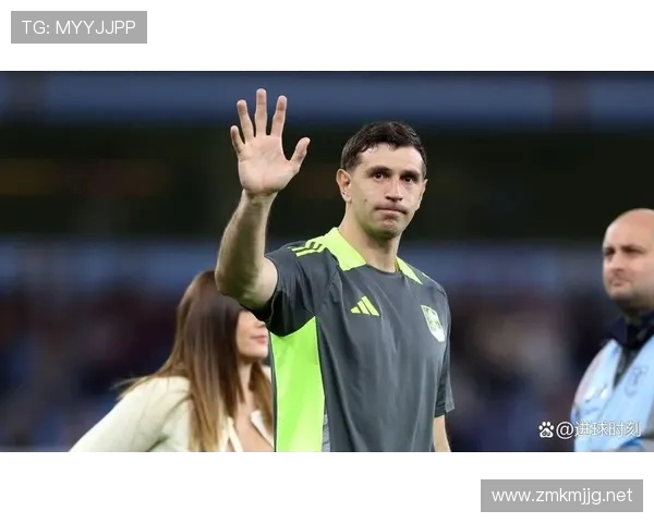 记者辟谣称阿根廷门将马丁内斯并非切尔西当前引援计划目标